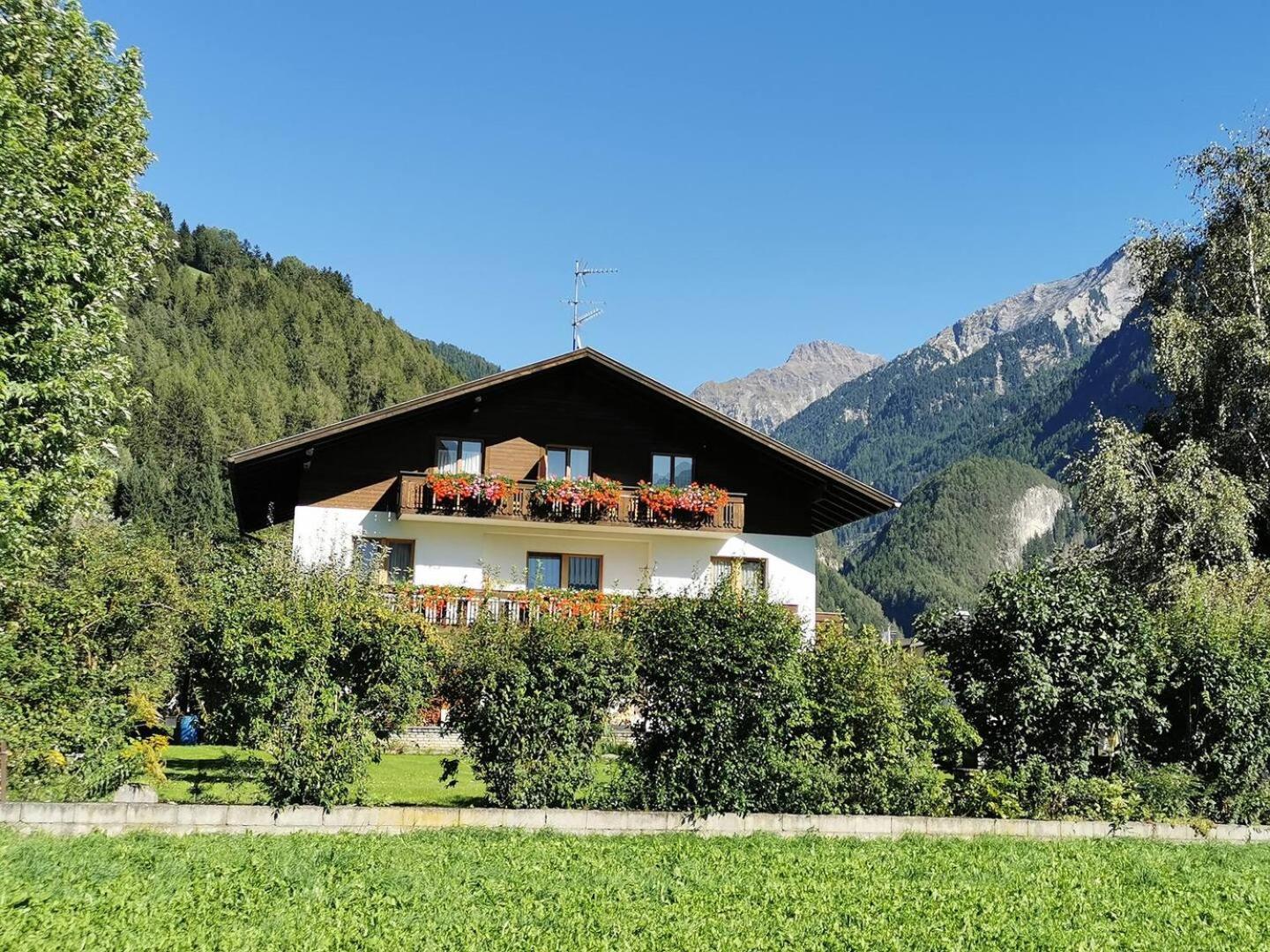 Apartments Steger Sand In Taufers Кампо Турес Екстериор снимка